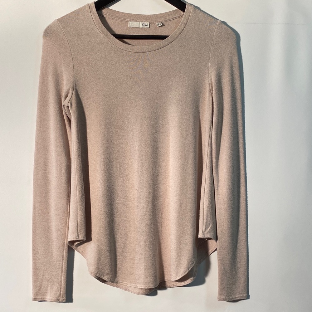 Aritzia Wilfred Crew Neck Sweater
